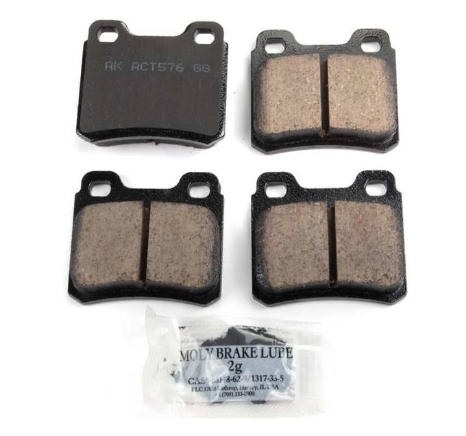 SAAB Disc Brake Pad Set - Rear 32017603 - Akebono Euro Ultra-Premium EUR427